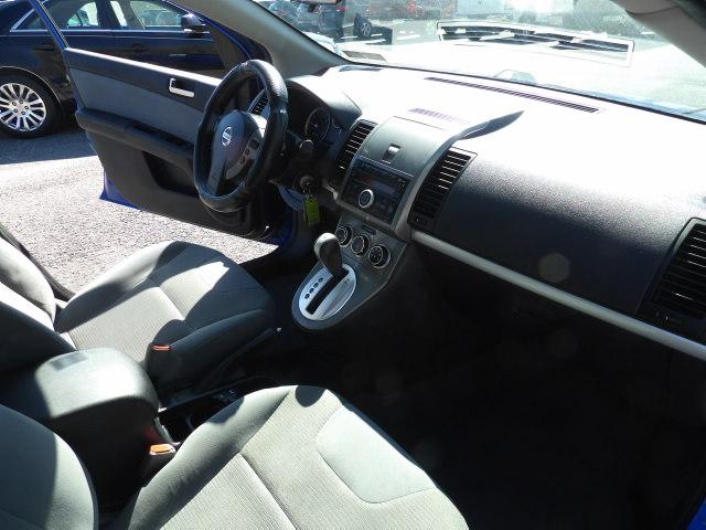 Nissan Sentra 4dr Sdn I4 CVT 2.0 SR 2010