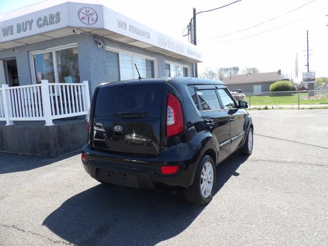 Kia Soul 5dr Wgn Auto + 2012
