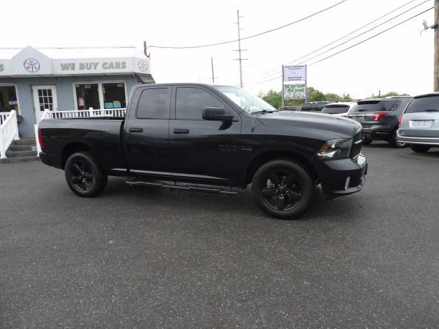 RAM 1500 Express 4x4 Quad Cab 6'4" Box 2017