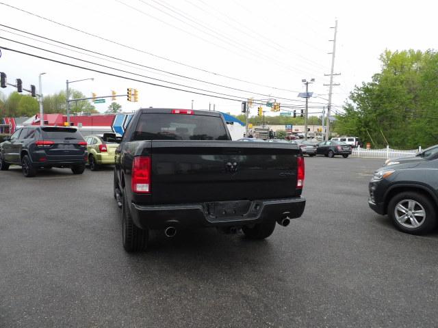 RAM 1500 Express 4x4 Quad Cab 6'4" Box 2017