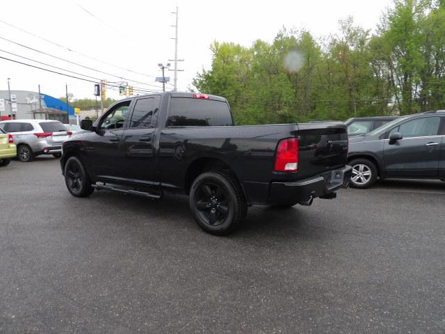 RAM 1500 Express 4x4 Quad Cab 6'4" Box 2017