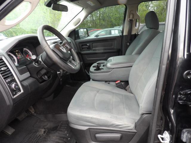 RAM 1500 Express 4x4 Quad Cab 6'4" Box 2017