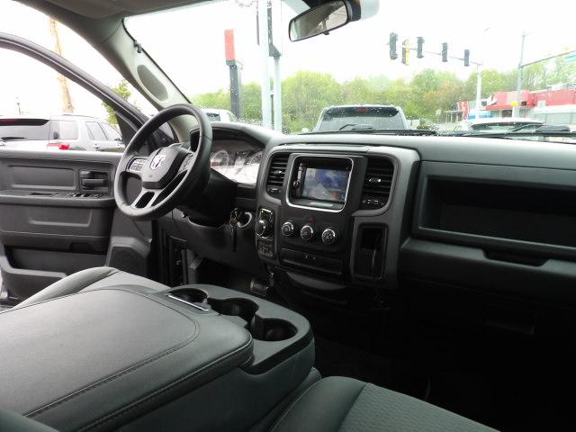 RAM 1500 Express 4x4 Quad Cab 6'4" Box 2017