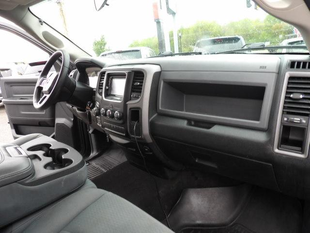 RAM 1500 Express 4x4 Quad Cab 6'4" Box 2017