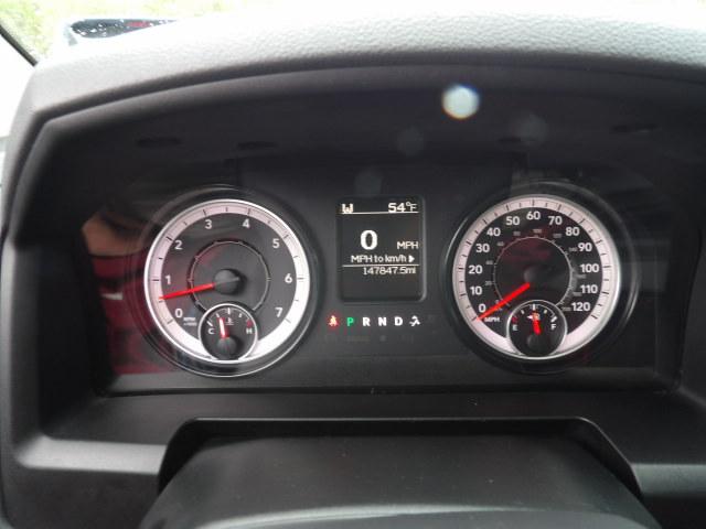 RAM 1500 Express 4x4 Quad Cab 6'4" Box 2017