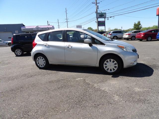 Nissan Versa Note 5dr HB CVT 1.6 S Plus 2016