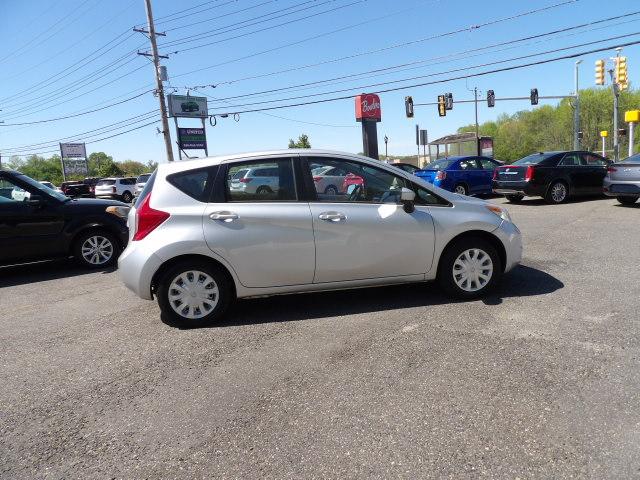 Nissan Versa Note 5dr HB CVT 1.6 S Plus 2016