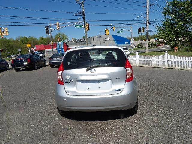 Nissan Versa Note 5dr HB CVT 1.6 S Plus 2016