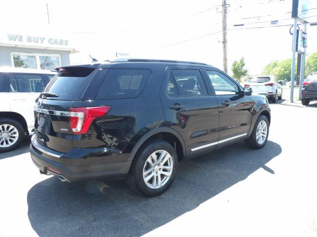 Ford Explorer XLT 4WD 2018