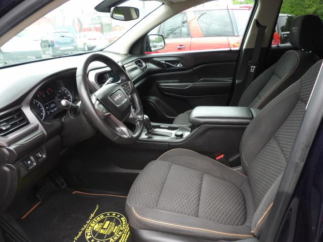 GMC Acadia AWD 4dr SLE w/SLE-2 2017