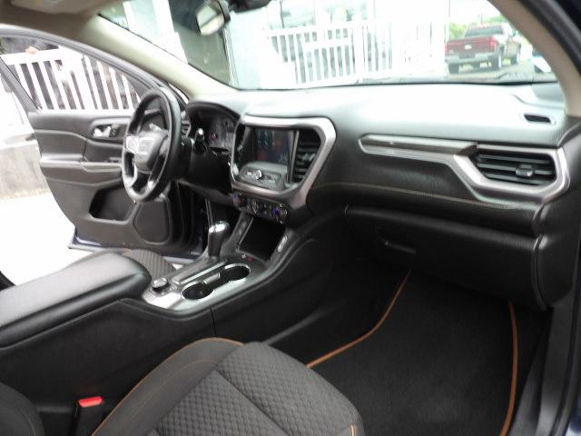 GMC Acadia AWD 4dr SLE w/SLE-2 2017