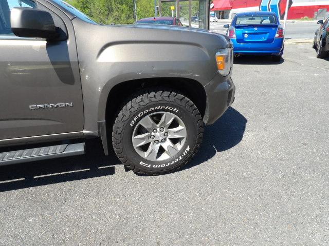 GMC Canyon 4WD Crew Cab 128.3" SLE 2015