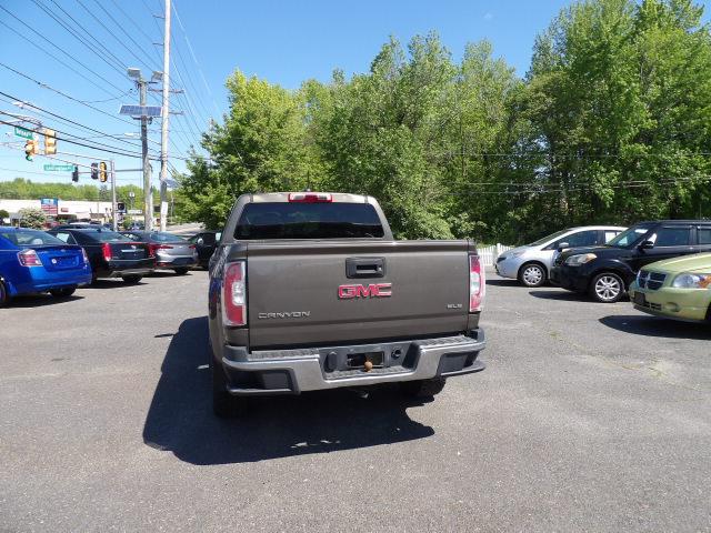 GMC Canyon 4WD Crew Cab 128.3" SLE 2015