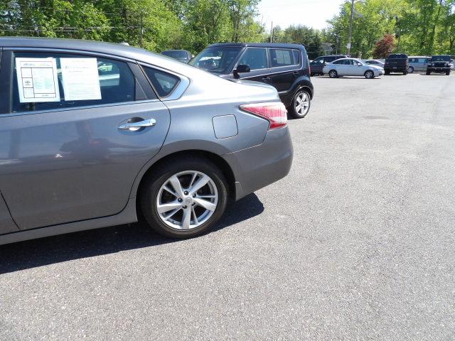 Nissan Altima 4dr Sdn I4 2.5 SV 2015
