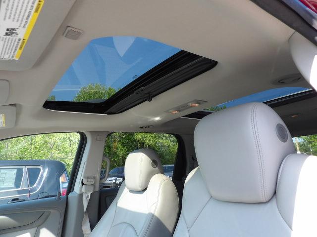GMC Acadia AWD 4dr SLT w/SLT-1 2013