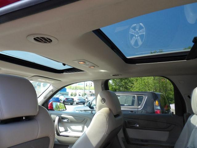GMC Acadia AWD 4dr SLT w/SLT-1 2013