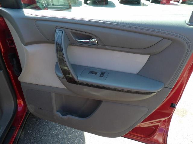 GMC Acadia AWD 4dr SLT w/SLT-1 2013
