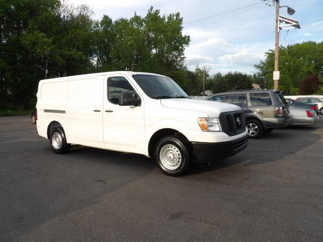 Nissan NV Fleet Standard Roof 1500 V6 S 2012