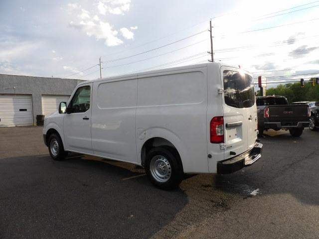 Nissan NV Fleet Standard Roof 1500 V6 S 2012
