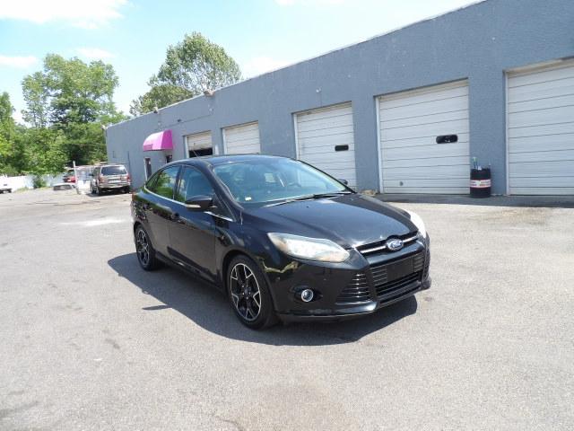 Ford Focus 4dr Sdn Titanium 2012