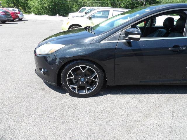 Ford Focus 4dr Sdn Titanium 2012