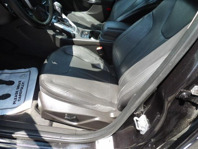 Ford Focus 4dr Sdn Titanium 2012