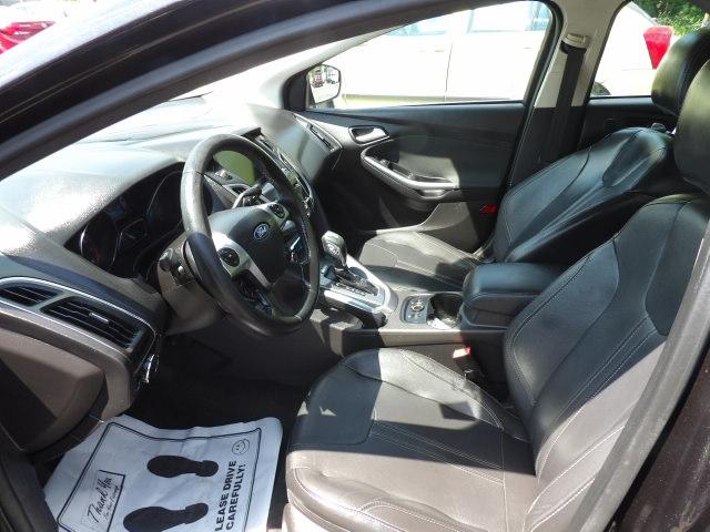 Ford Focus 4dr Sdn Titanium 2012