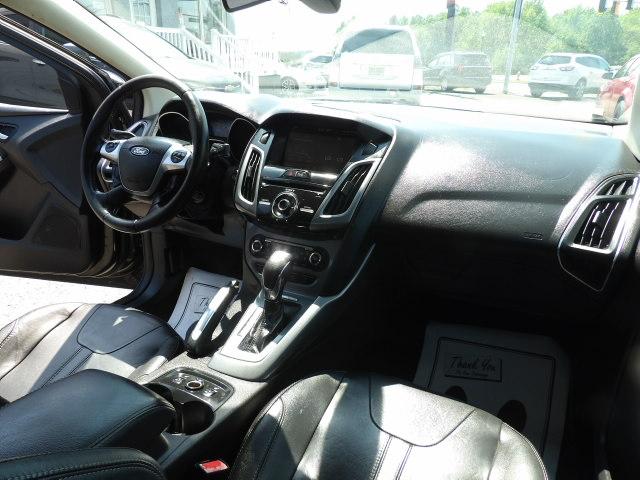 Ford Focus 4dr Sdn Titanium 2012