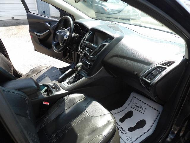 Ford Focus 4dr Sdn Titanium 2012