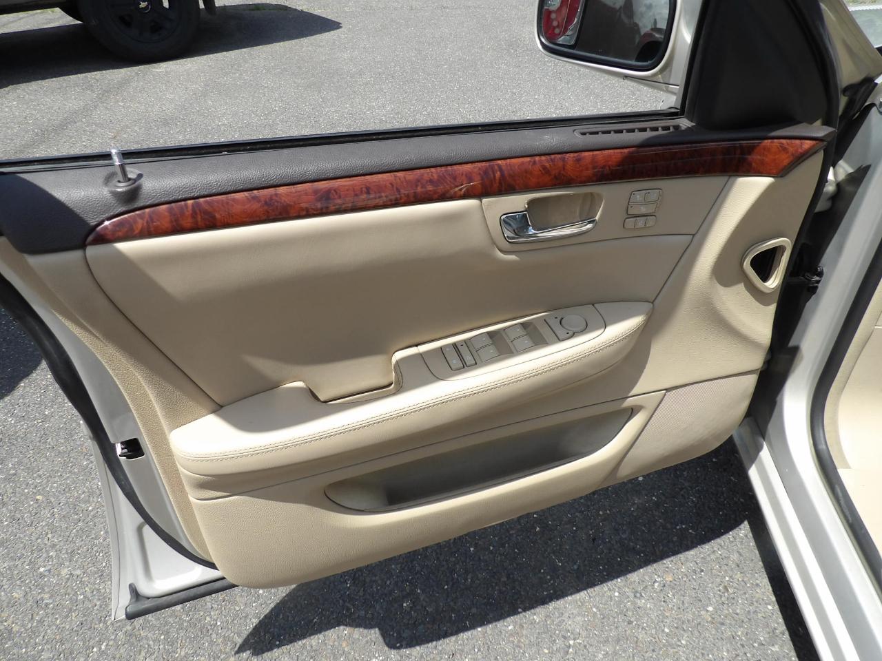Cadillac DTS 4dr Sdn Luxury I 2007