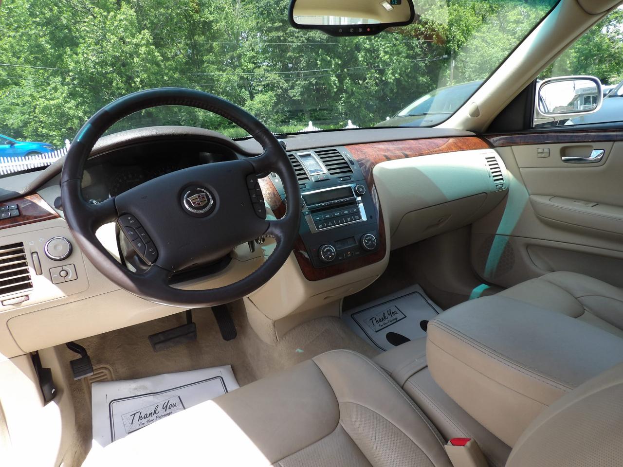 Cadillac DTS 4dr Sdn Luxury I 2007