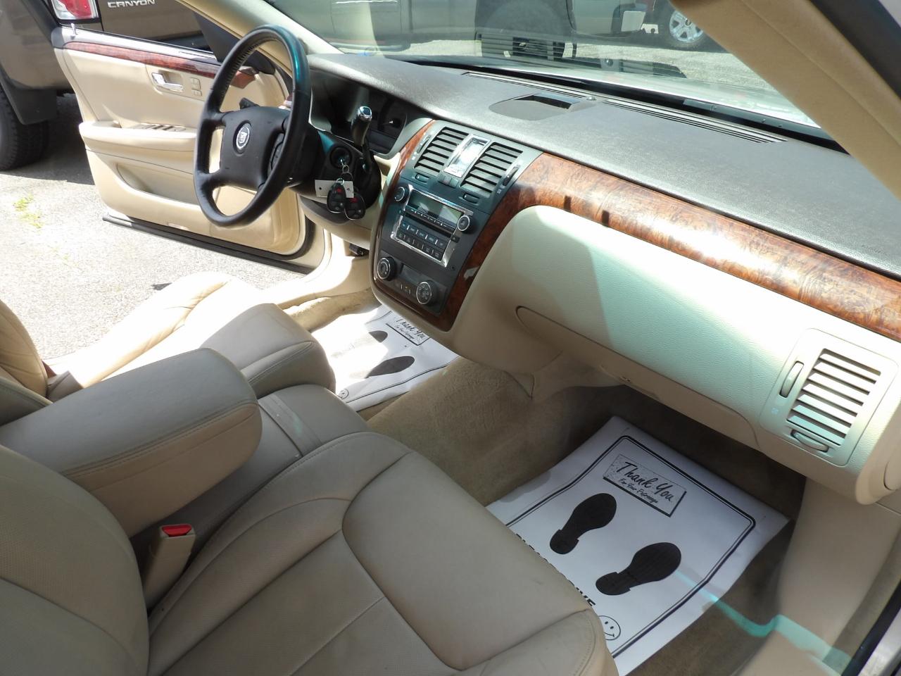 Cadillac DTS 4dr Sdn Luxury I 2007