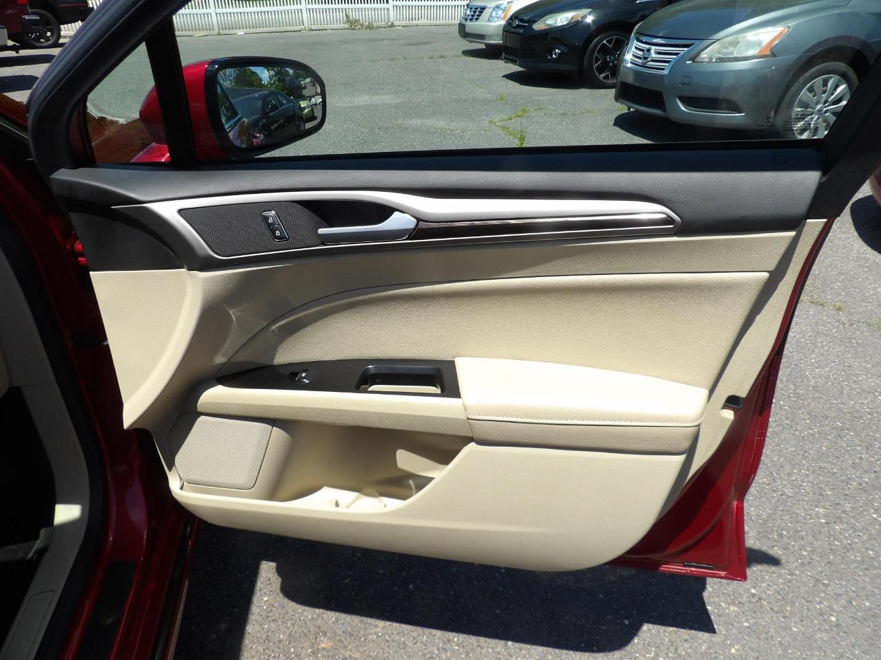 Ford Fusion 4dr Sdn SE FWD 2013