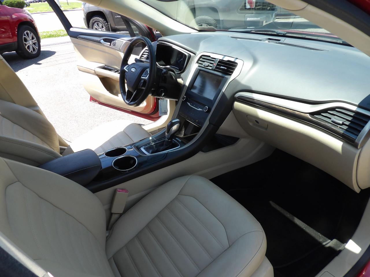 Ford Fusion 4dr Sdn SE FWD 2013