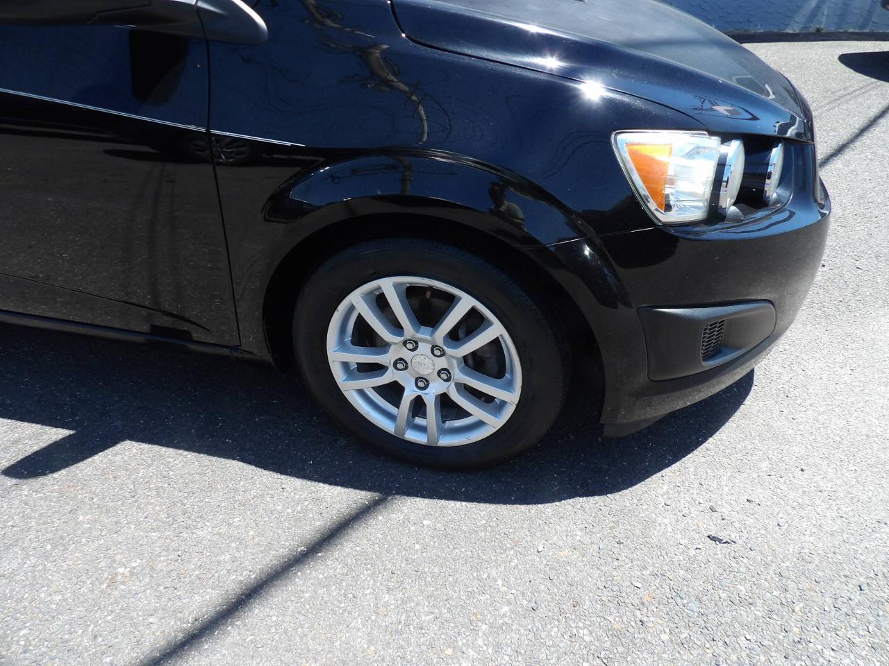 Chevrolet Sonic 5dr HB Auto LT 2016