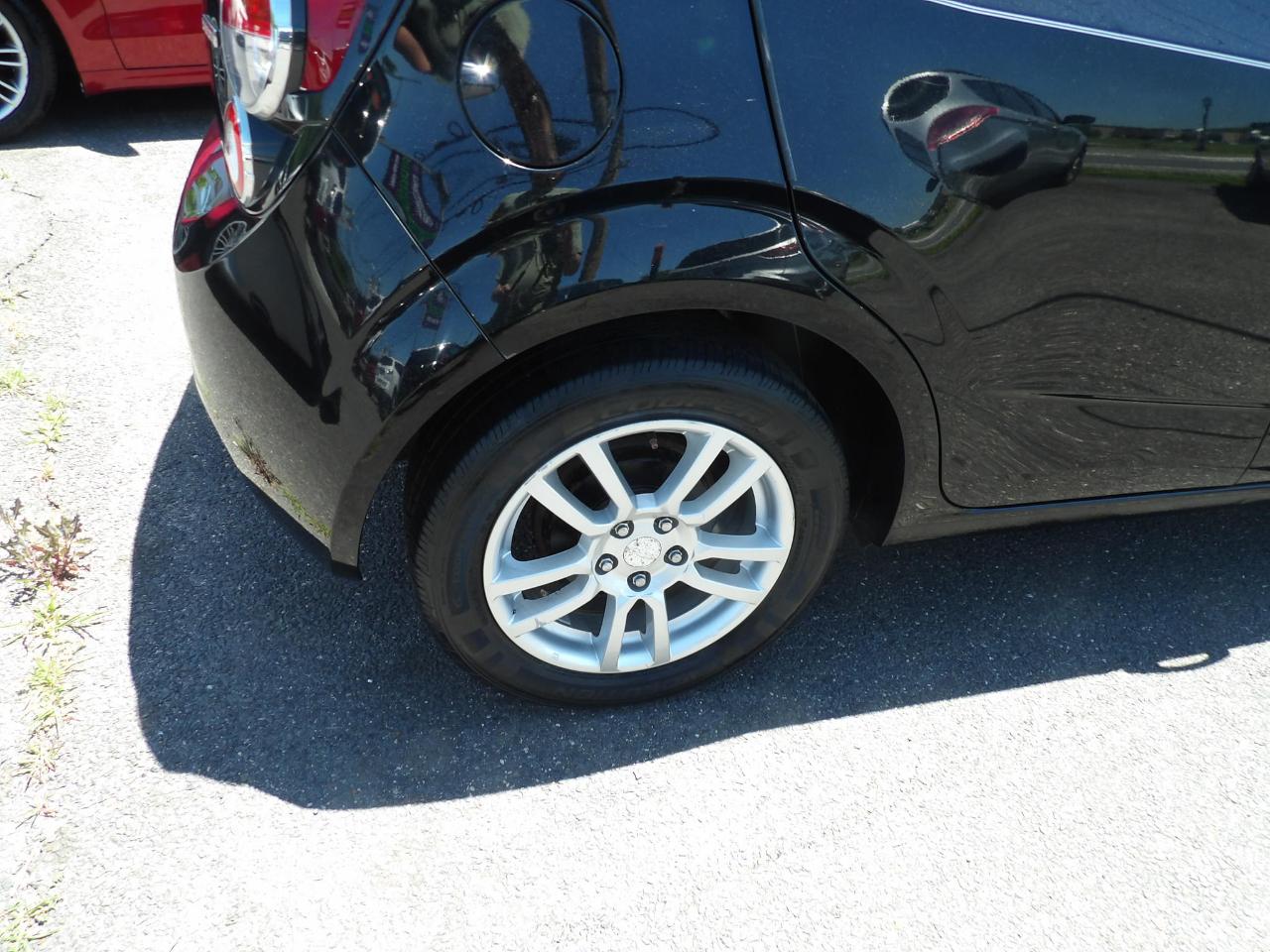 Chevrolet Sonic 5dr HB Auto LT 2016