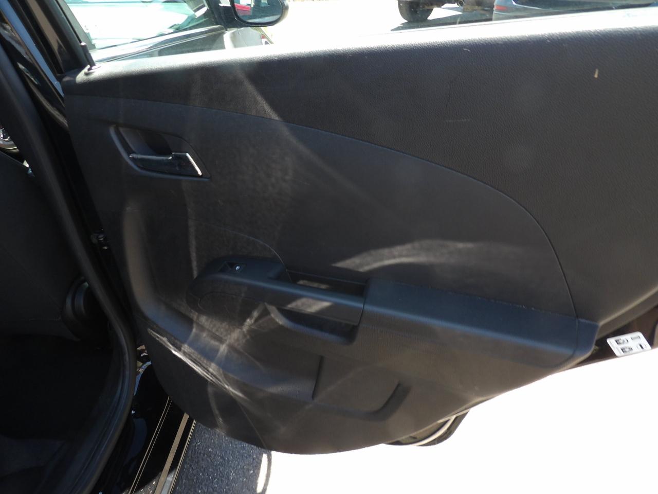 Chevrolet Sonic 5dr HB Auto LT 2016