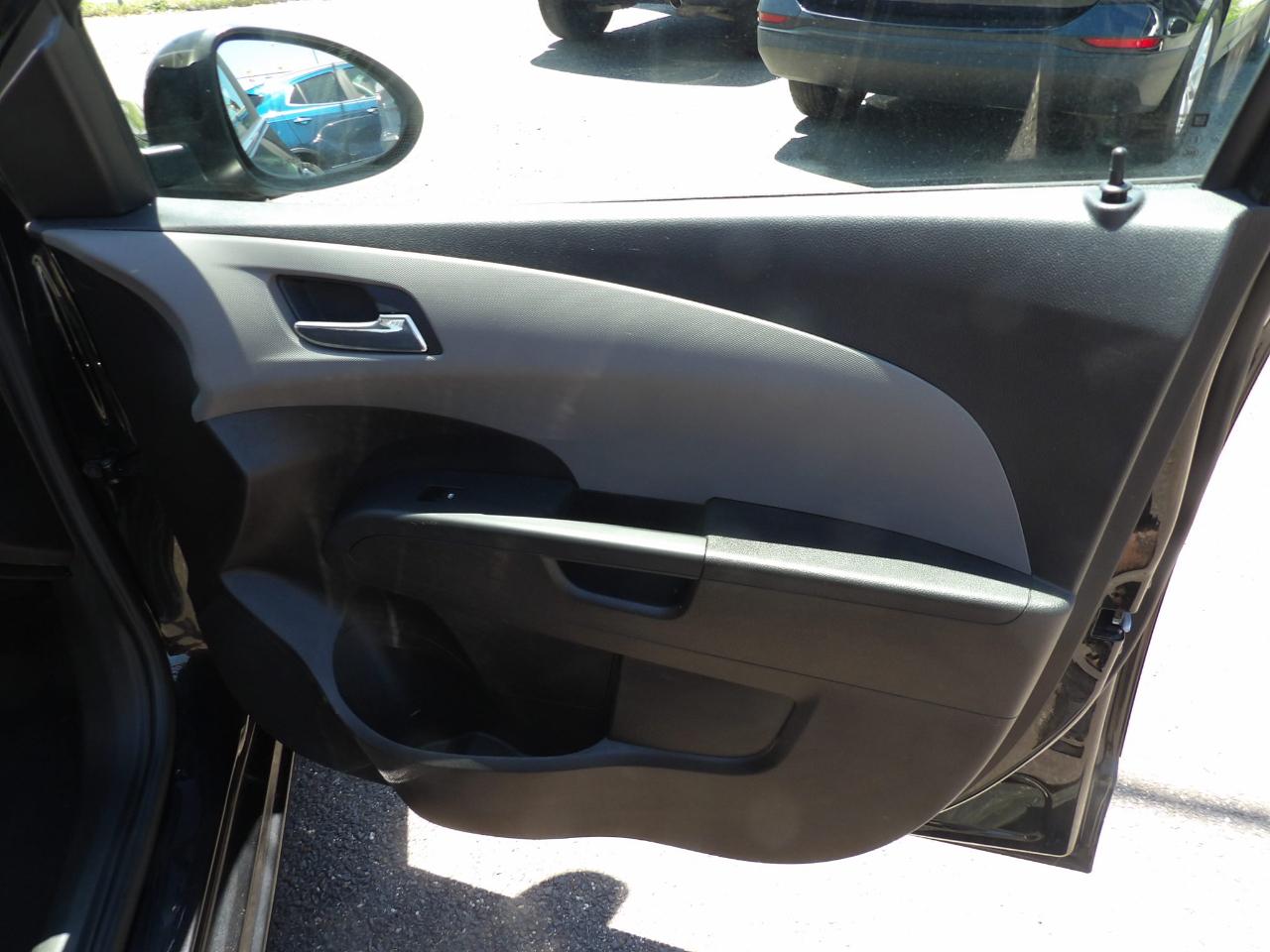 Chevrolet Sonic 5dr HB Auto LT 2016