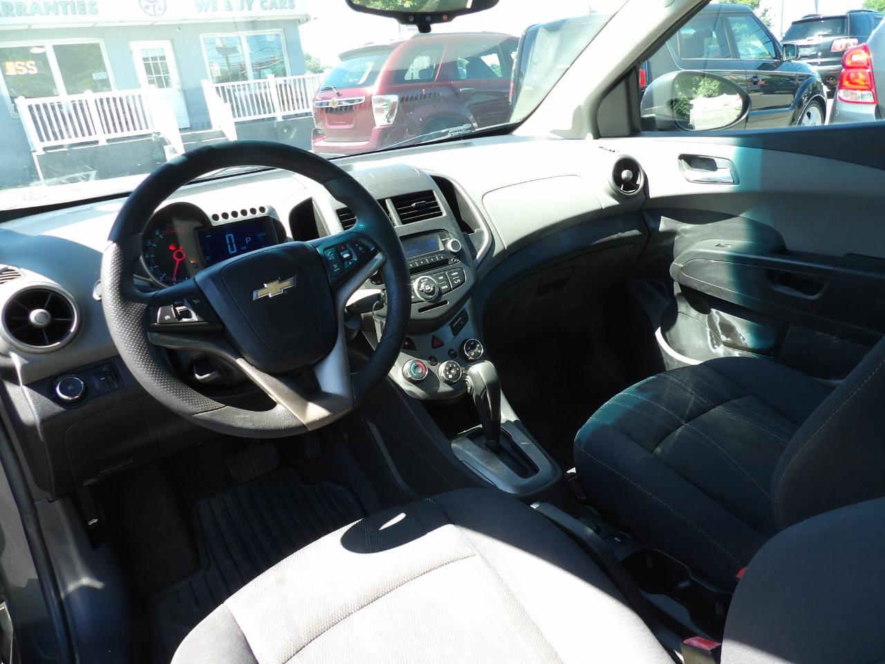 Chevrolet Sonic 4dr Sdn Auto LT 2013