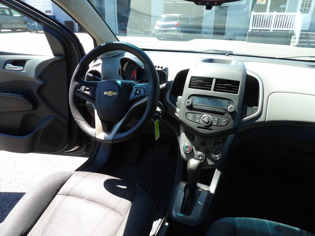 Chevrolet Sonic 4dr Sdn Auto LT 2013