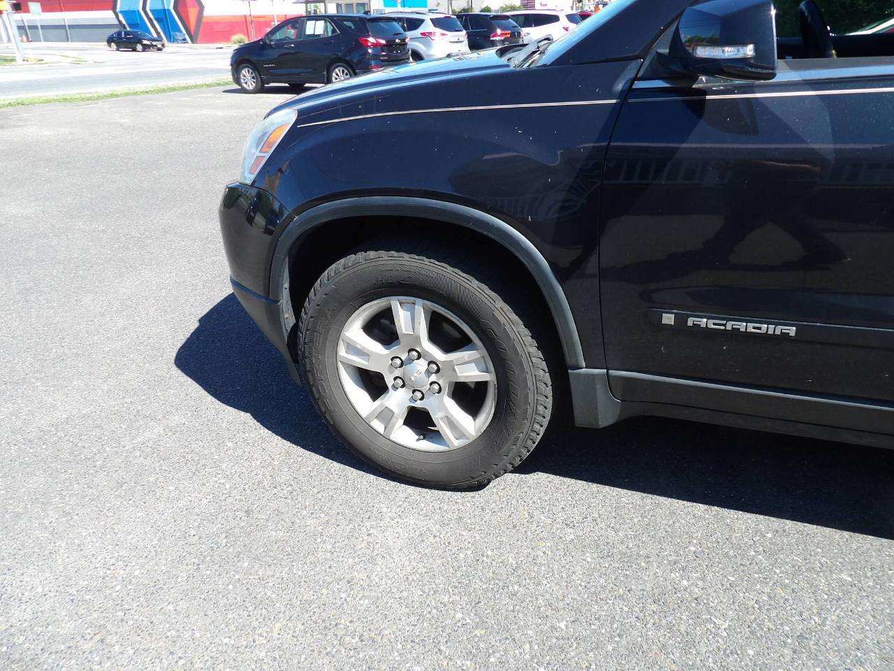 GMC Acadia FWD 4dr SLT1 2008
