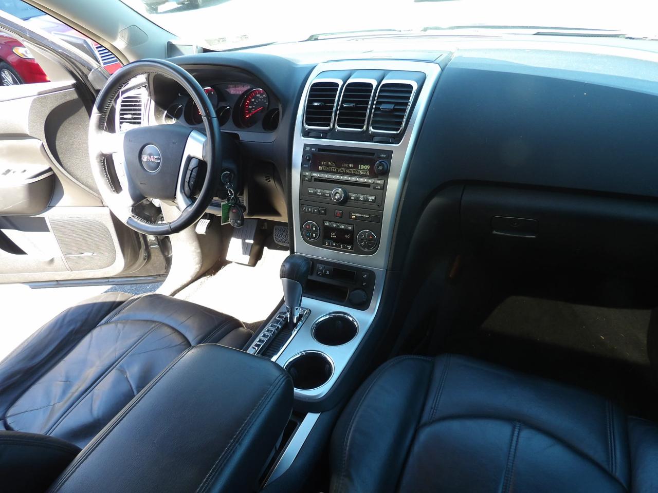 GMC Acadia FWD 4dr SLT1 2008