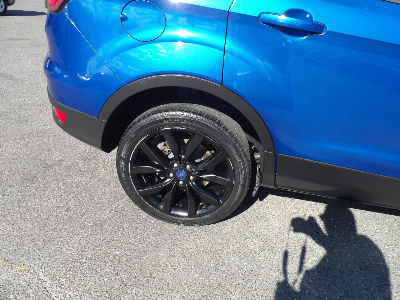Ford Escape Titanium 4WD 2017