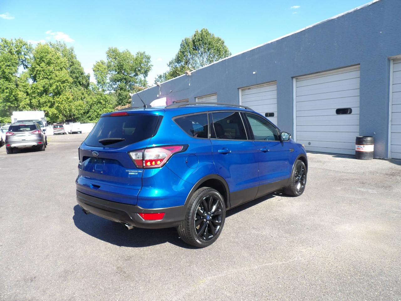 Ford Escape Titanium 4WD 2017
