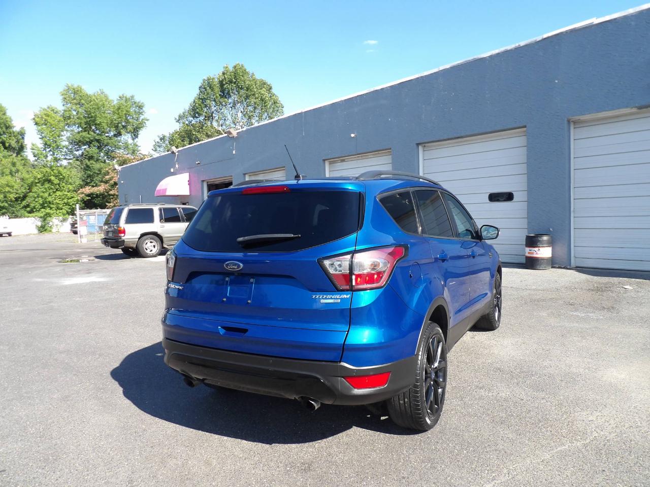 Ford Escape Titanium 4WD 2017