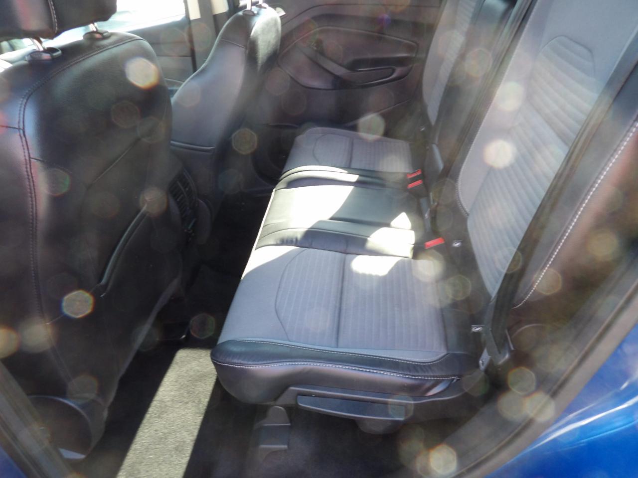 Ford Escape Titanium 4WD 2017