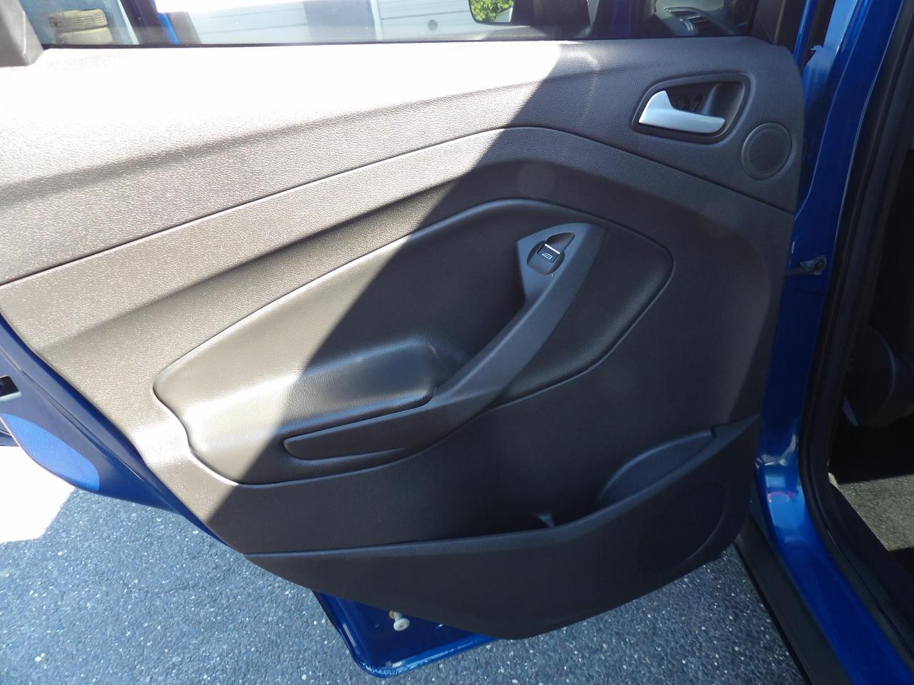 Ford Escape Titanium 4WD 2017