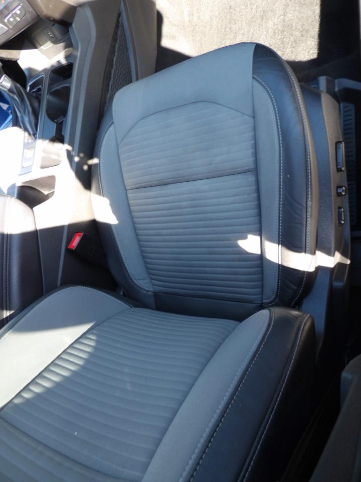 Ford Escape Titanium 4WD 2017