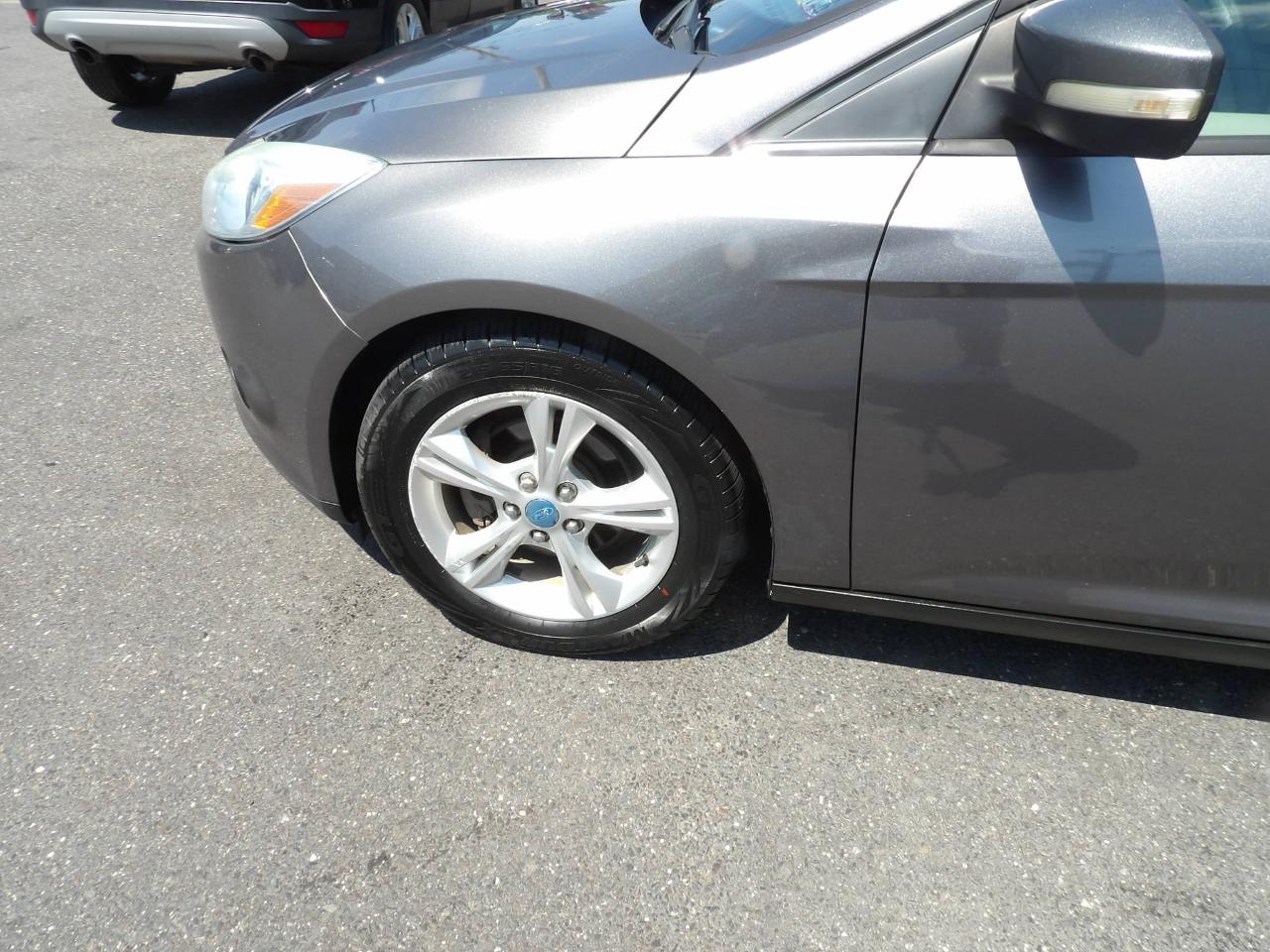 Ford Focus 4dr Sdn SE 2013