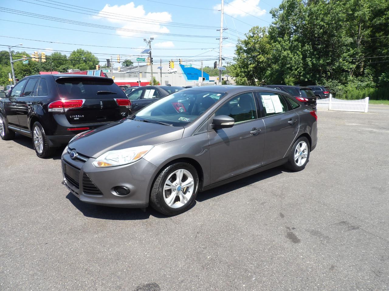 Ford Focus 4dr Sdn SE 2013